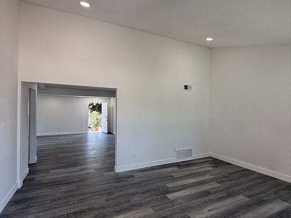 3rd image of 5678 Surrey Ln