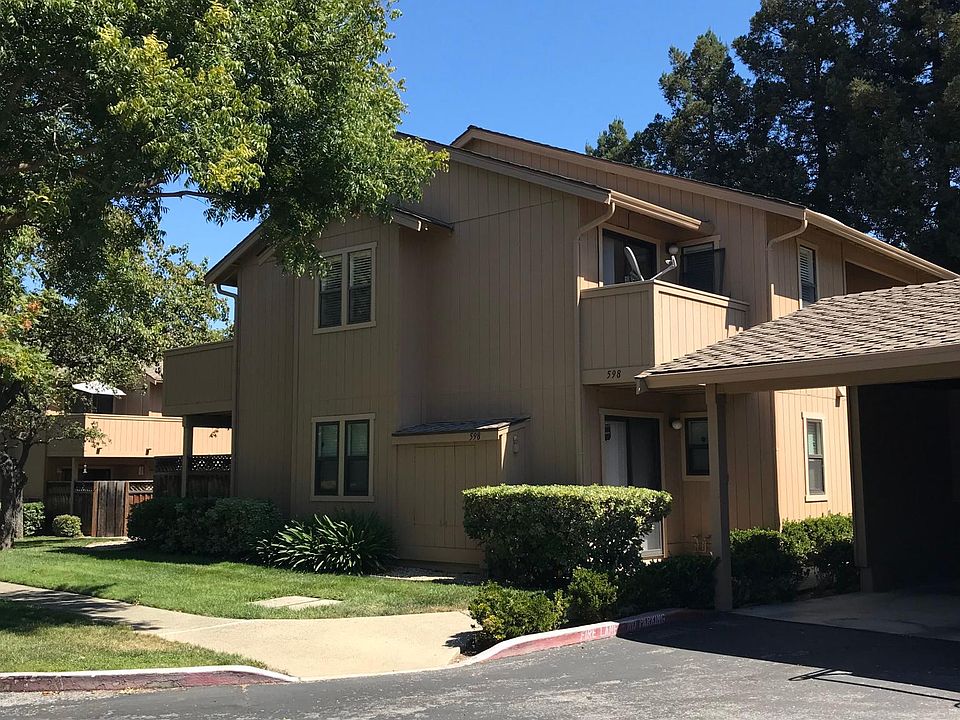 1st image of 598 Ironwood Ter APT 3