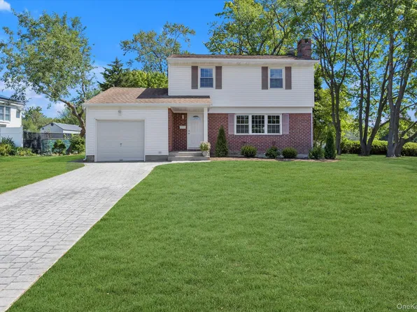 1 Spencer Way, Kings Park, NY 11754