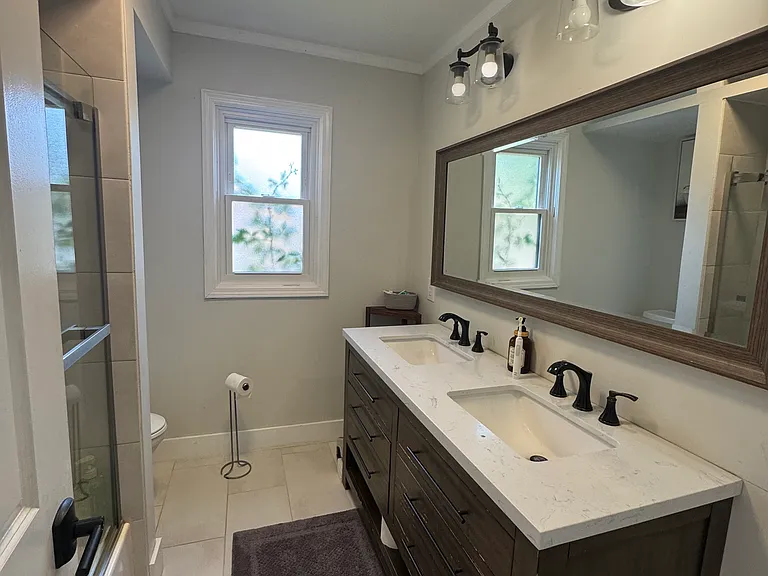 5730 Pineview Dr — Photo 9
