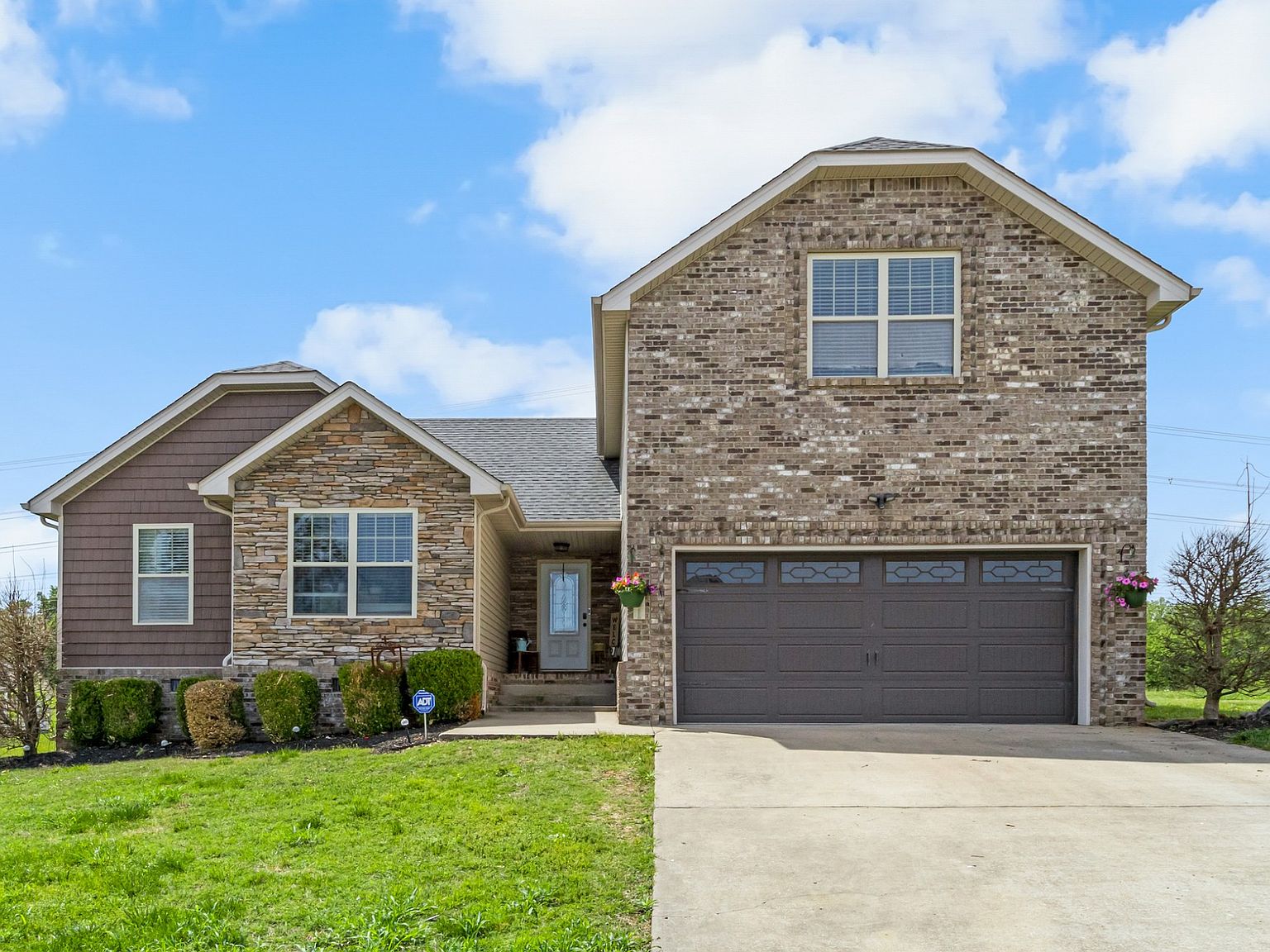 321 Ivy Bend Cir, Clarksville, TN 37043 Zillow