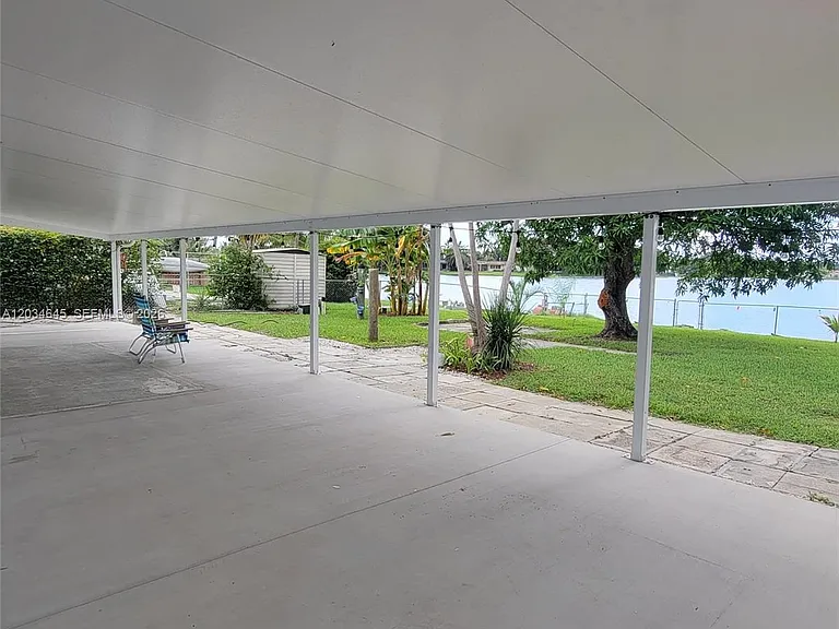 1211 NW 87th Way — Photo 9