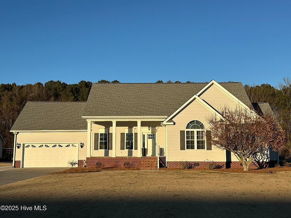 1st image of 305 Friendswood Drive