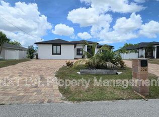 220 NE 8th Pl, Cape Coral, FL 33909