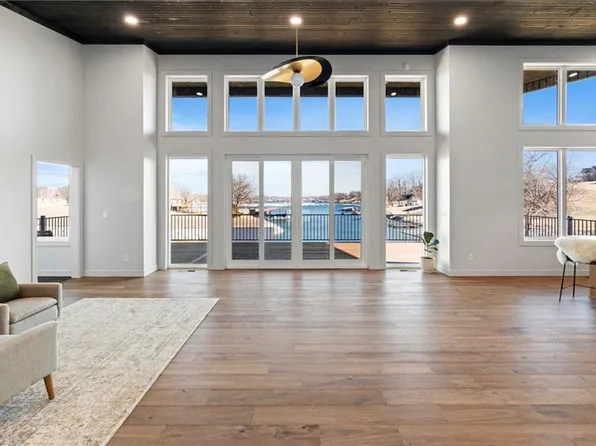 778 Lake Viking Ter, Altamont, MO 64620