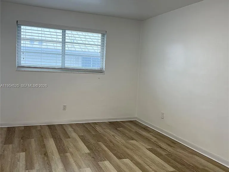 195 Sunrise Dr — Photo 4