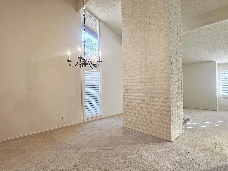 4326 Fair Oaks Blvd — Photo 7