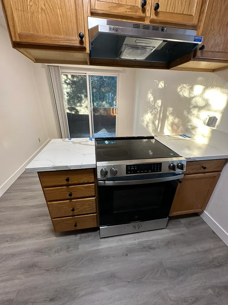 2 bed, 750 sqft, $1,895 — Photo 1