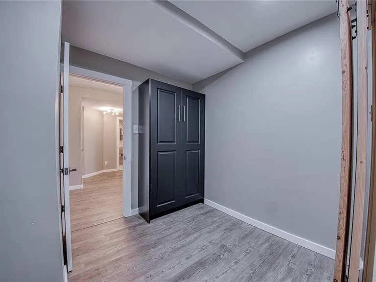 320 Fort Duquesne Blvd #4E — Photo 26