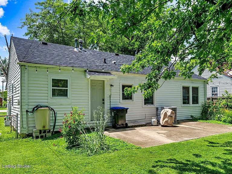 4207 S 1st St — Photo 33