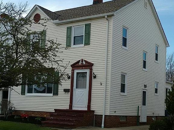 5th image of 7414 Bertha Ave