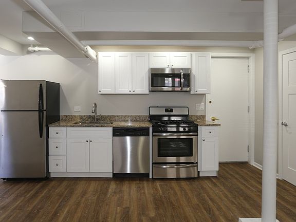 3rd image of 531 W Fullerton Pkwy APT Gdn