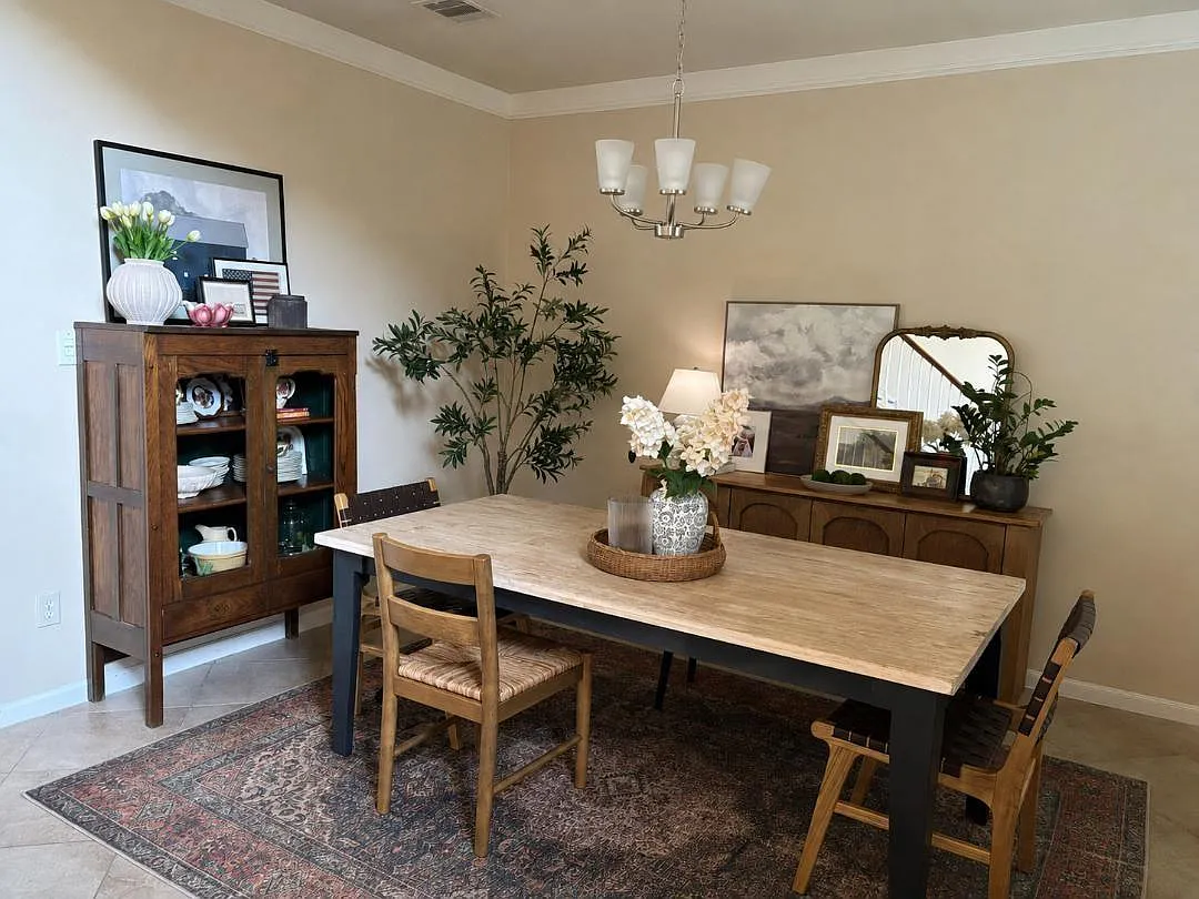 4 bed, 2.5 bath, 2448 sqft, $2,695 — Photo 4
