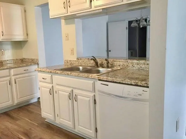 2141 Sanctuary Ct — Photo 16
