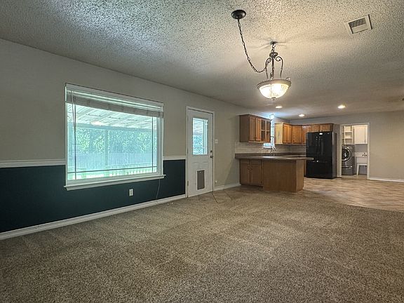 4th image of 1905 N Dale Ave