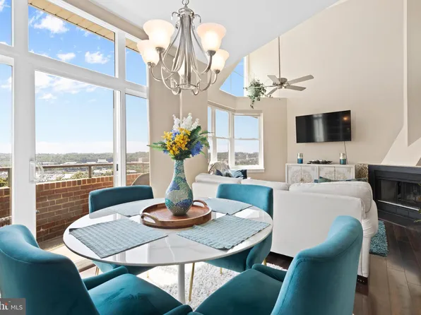 301 S Reynolds St APT 604, Alexandria, VA 22304