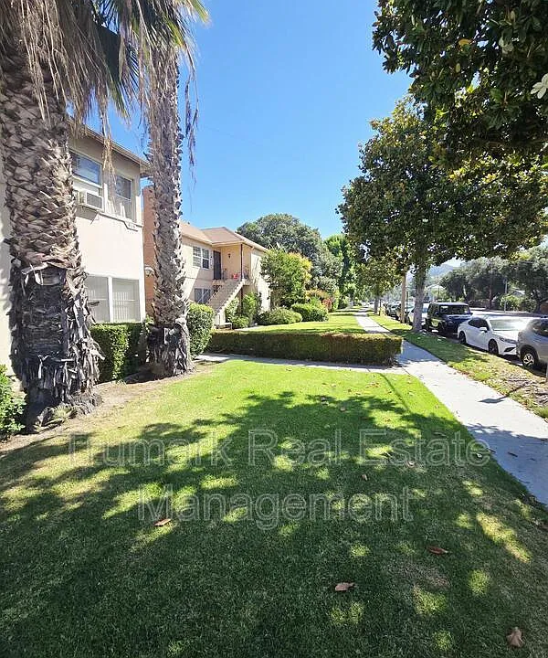 919 N Glendale Ave #4