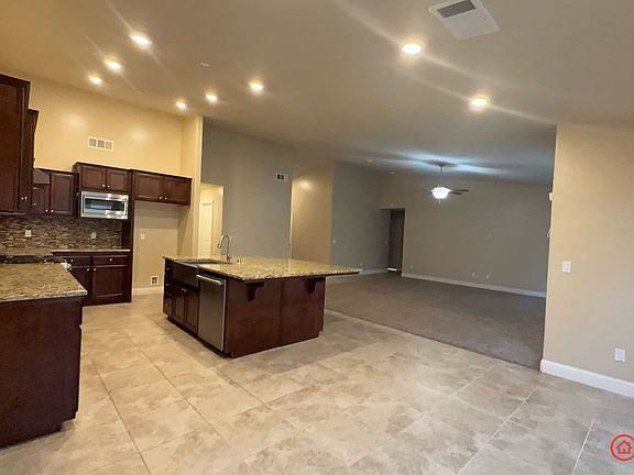 5th image of 9414 Mountain Peak Ln