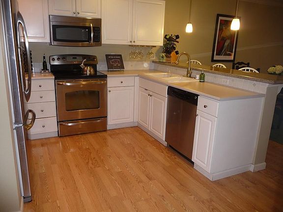 5th image of 1417 Queen Anne Ave N APT 209