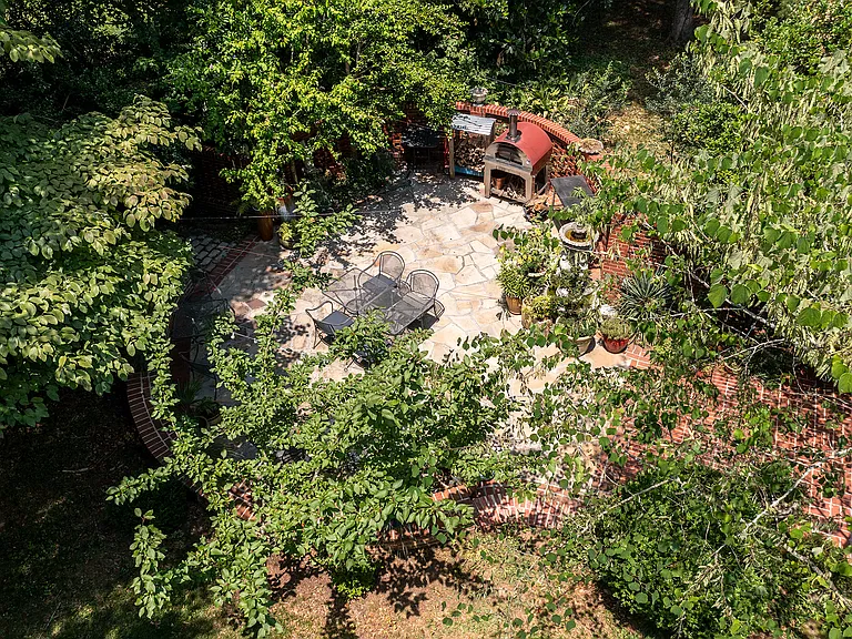 321 Milledge Hts — Photo 54
