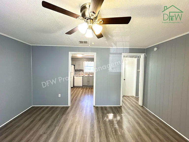 1615 Voirin Rd — Photo 4