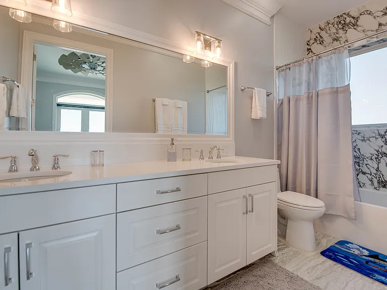 528 Bay Shore Dr — Photo 49