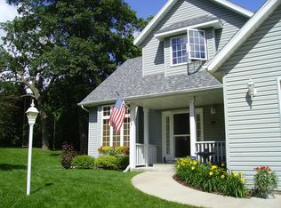 120 Cheval Ln NE, Rochester, MN 55906