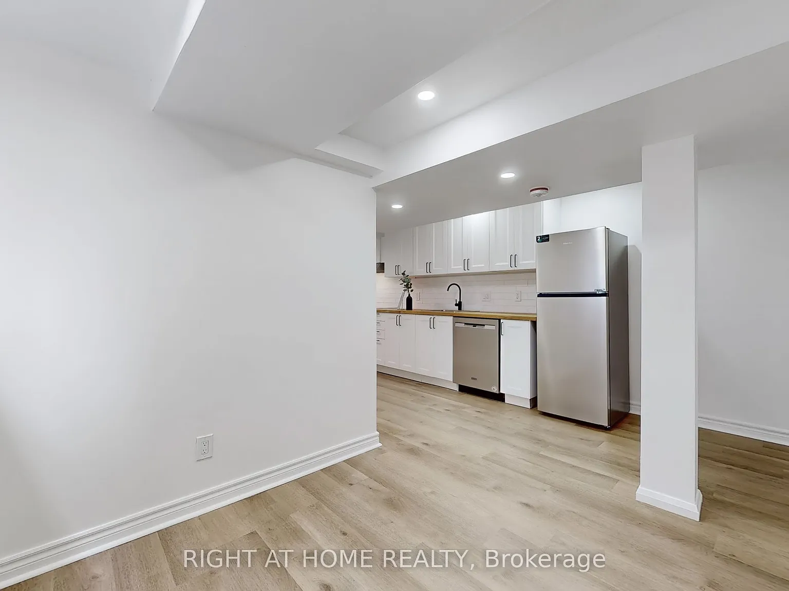 1 bed, $1,695 — Photo 4