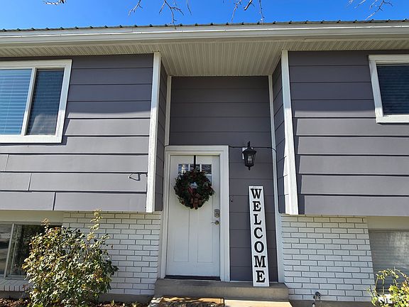 2nd image of 3906 S Boothill Cir
