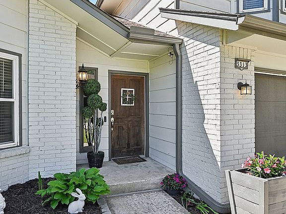 5th image of 3313 W Richmond St