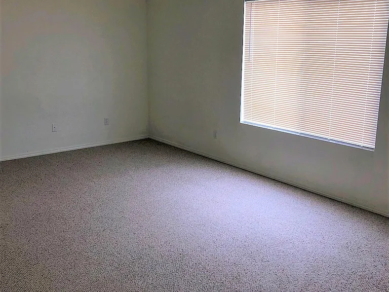 2896 W Willow Way — Photo 13