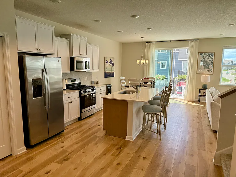 4714 Bottlebrush Ln — Photo 2