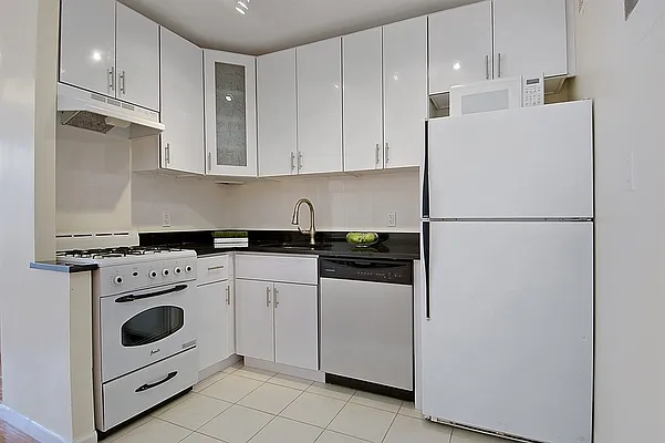 Sold by Corcoran | media 2