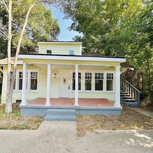 2207 Bell St #A Photo 1