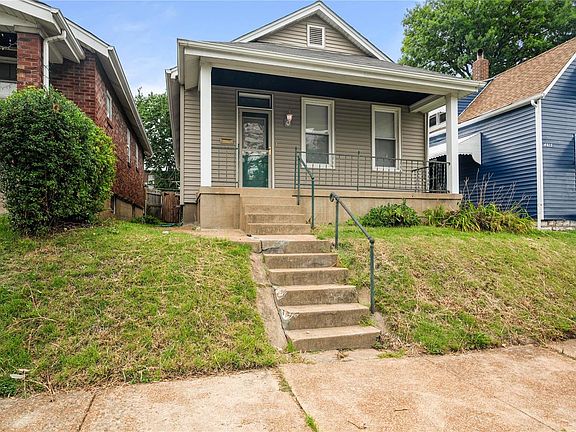3rd image of 4617 Newport Ave