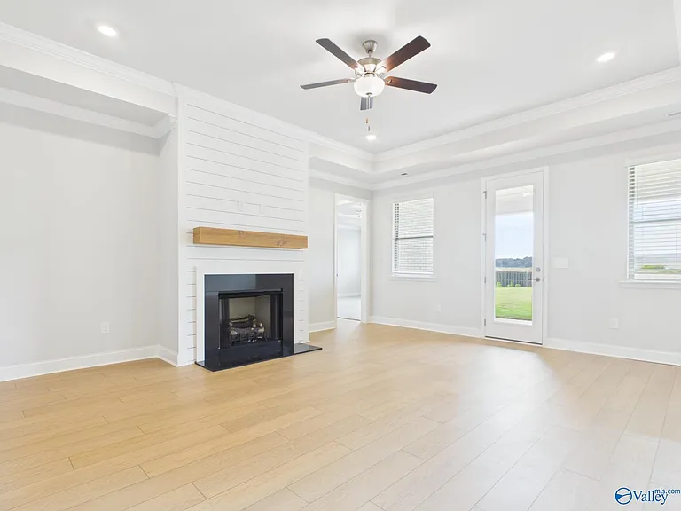 104 Clift Creek Dr — Photo 4
