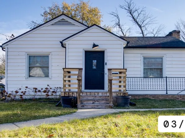 1215 Hammond Ave, Waterloo, IA 50702