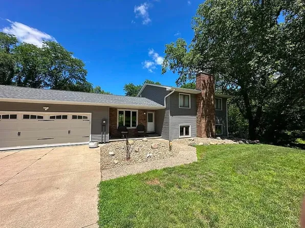 103 Blake Rd, Denver, IA 50622