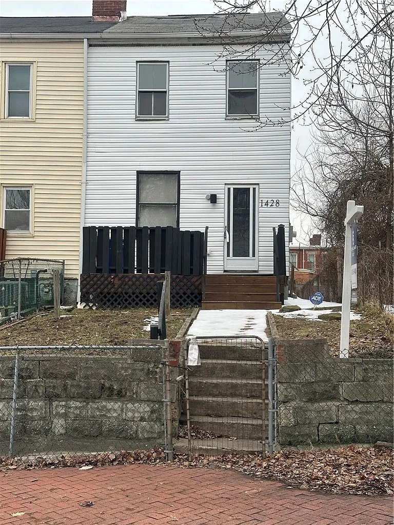 1428 Adams St photo 1