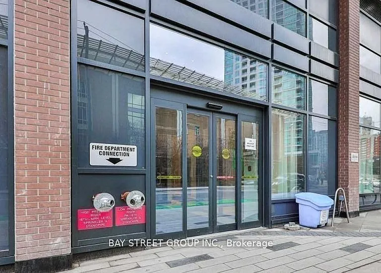 159 Wellesley St E #2511 — Photo 3
