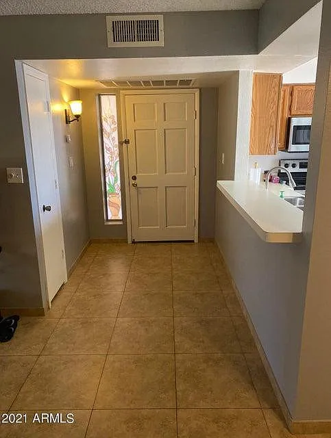 1 bed, 1.0 bath, 814 sqft, $1,775 — Photo 3