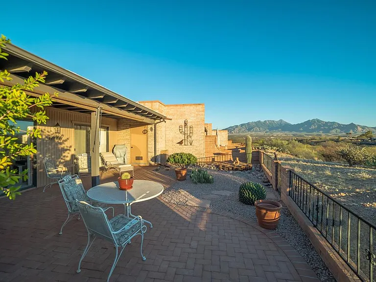 1033 W Calle Del Vencejo — Photo 15