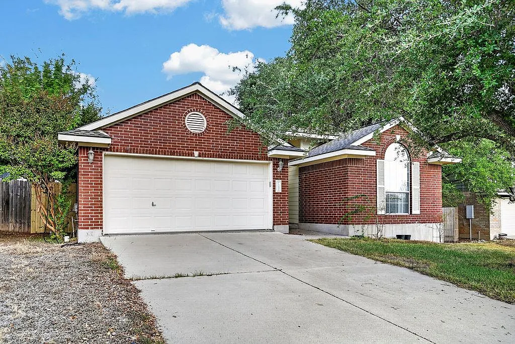 3 bed, 2.0 bath, 1263 sqft, $2,500 — Photo 1