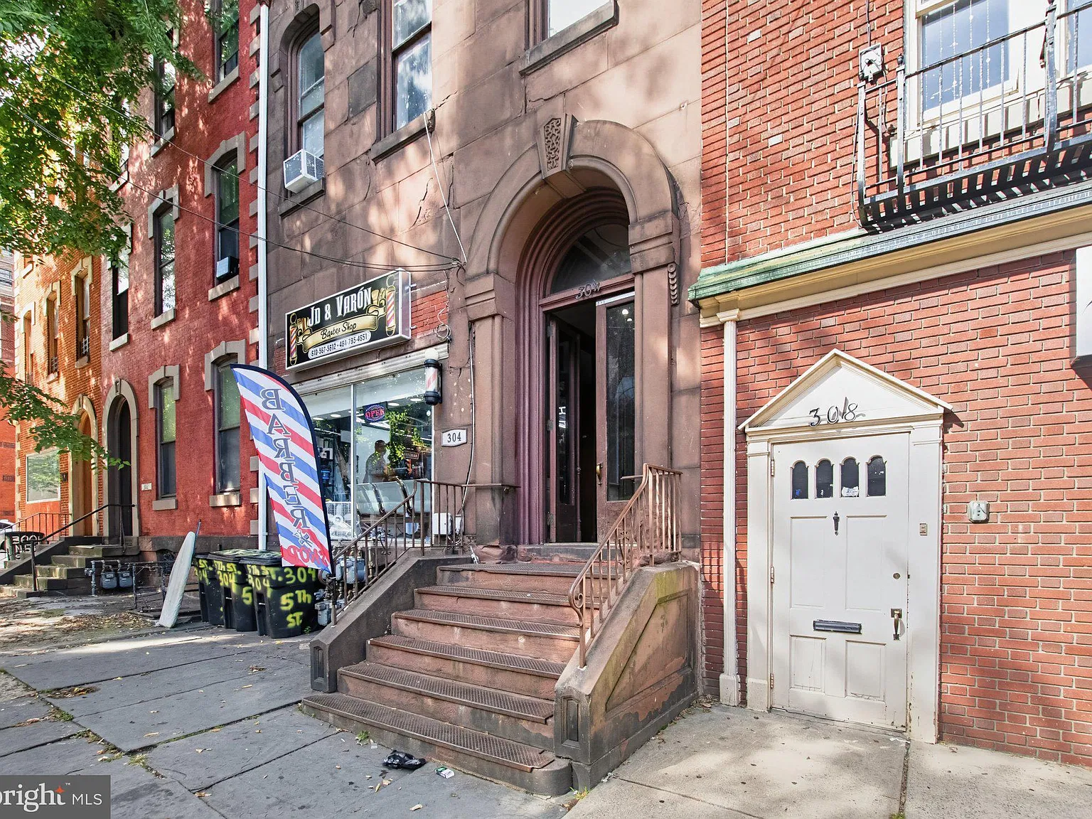 1 bed, 1.0 bath, 1400 sqft, $1,415 — Photo 2