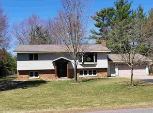 2410 Blueberry Ln, Wisconsin Rapids, WI 54494