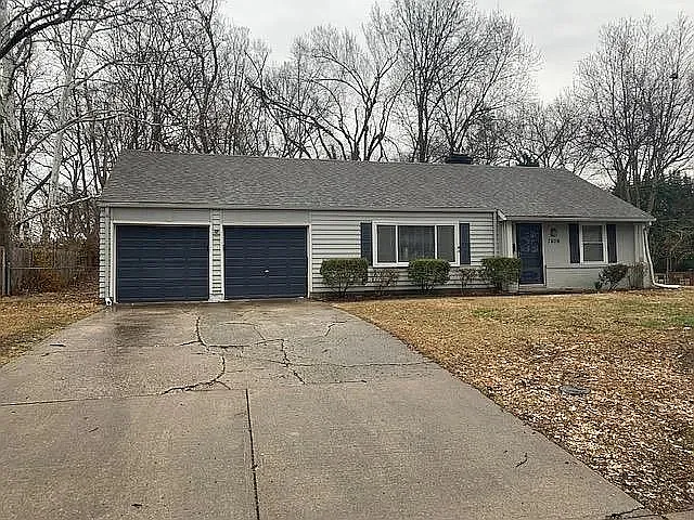 2 bed, 1050 sqft, $1,945 — Photo 2