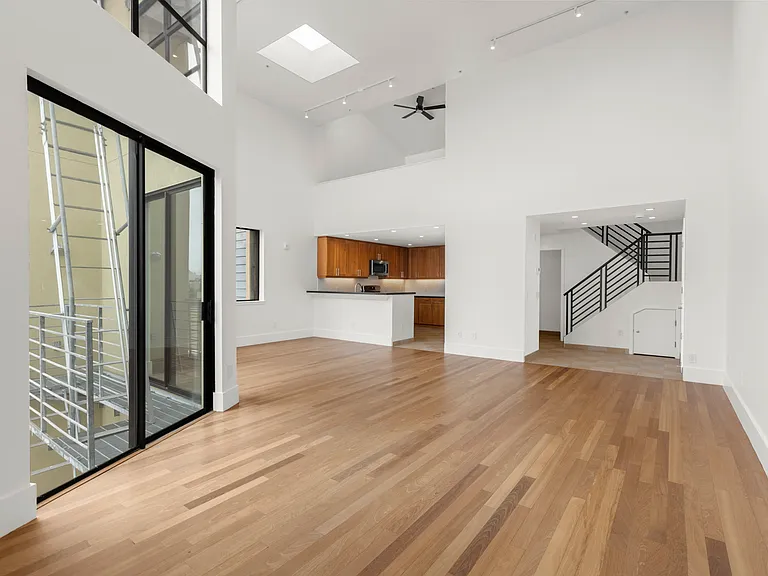 637 Natoma St #6 — Photo 3