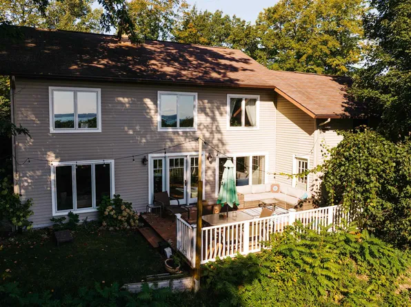 9895 E Northern Sites Dr, Traverse City, MI 49684