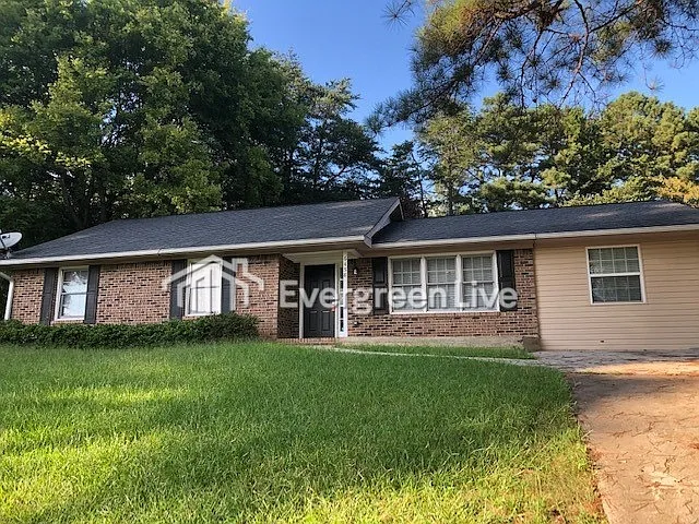 3 bed, 2.0 bath, 1514 sqft, $1,595 — Photo 1