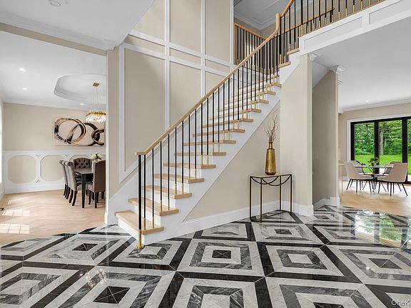 3rd image of 26 Bacon Road